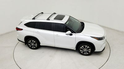 2023 Toyota Highlander Hybrid XLE