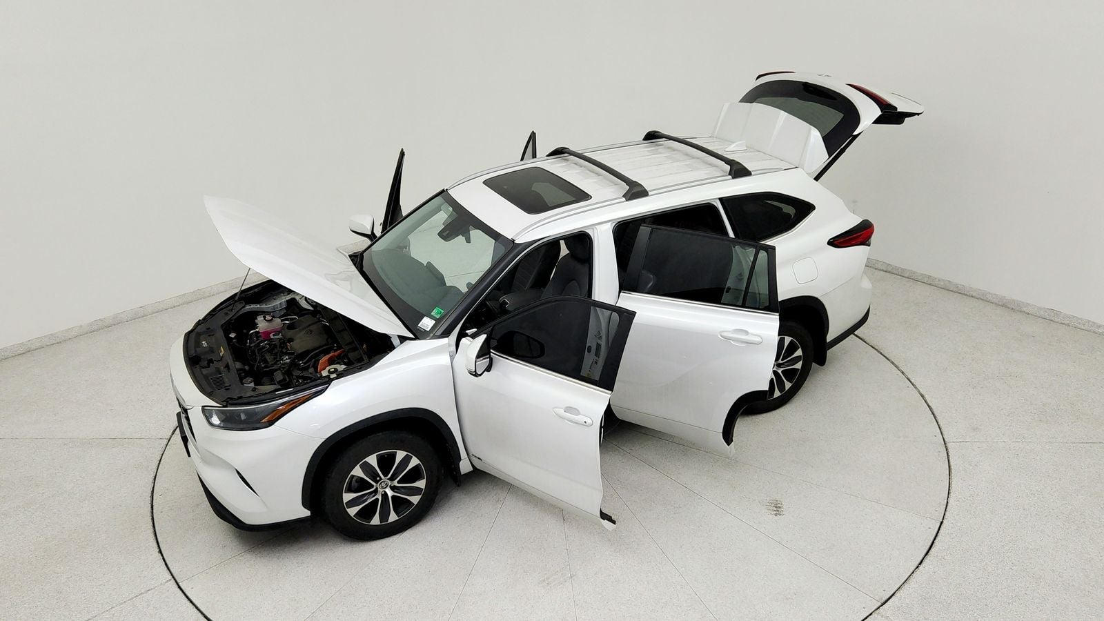 2023 Toyota Highlander Hybrid XLE
