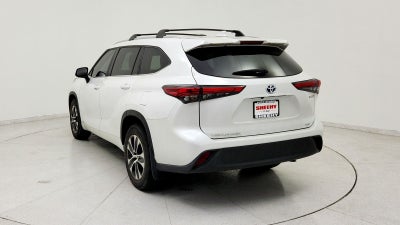 2023 Toyota Highlander Hybrid XLE