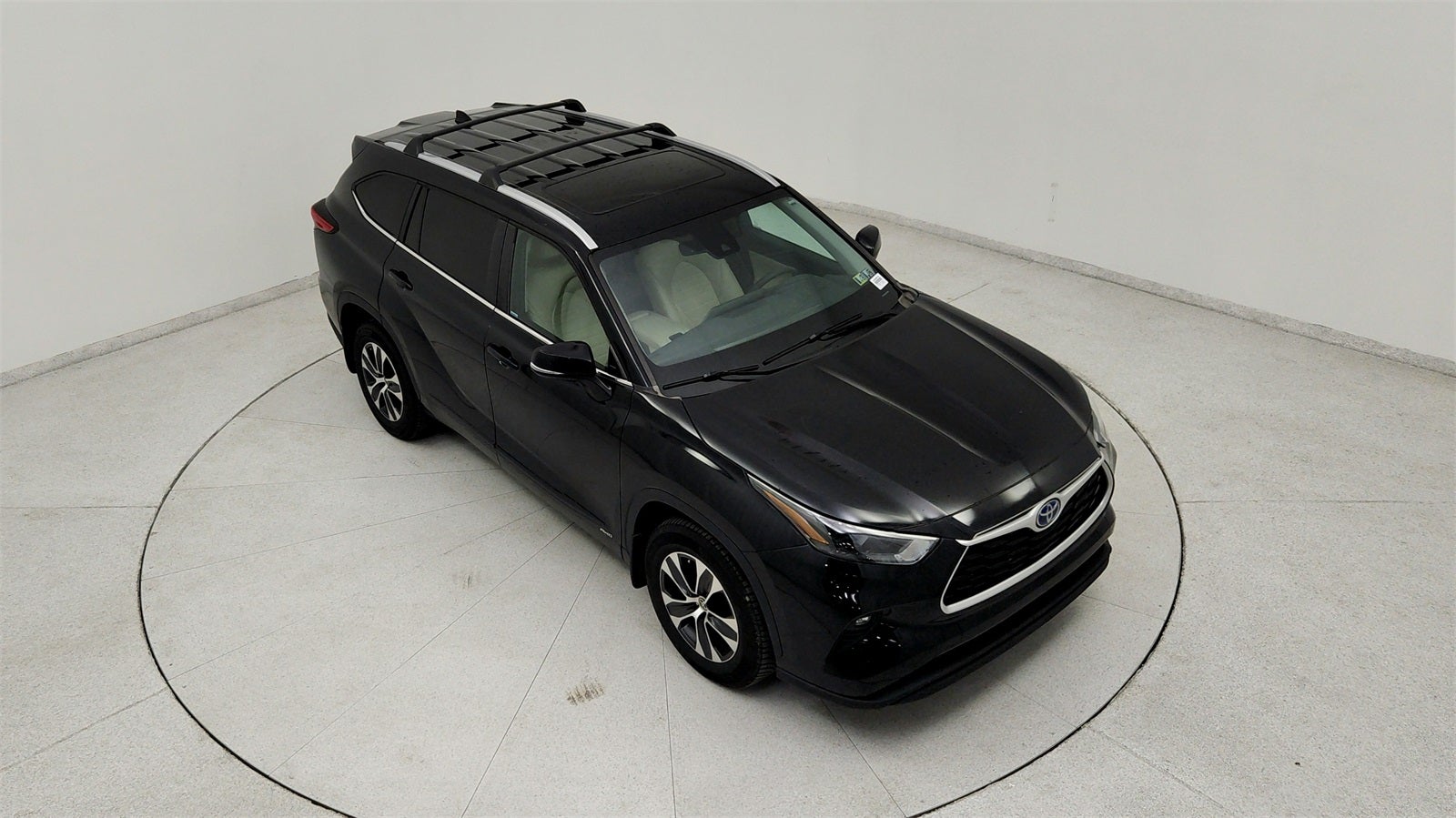 2023 Toyota Highlander Hybrid XLE