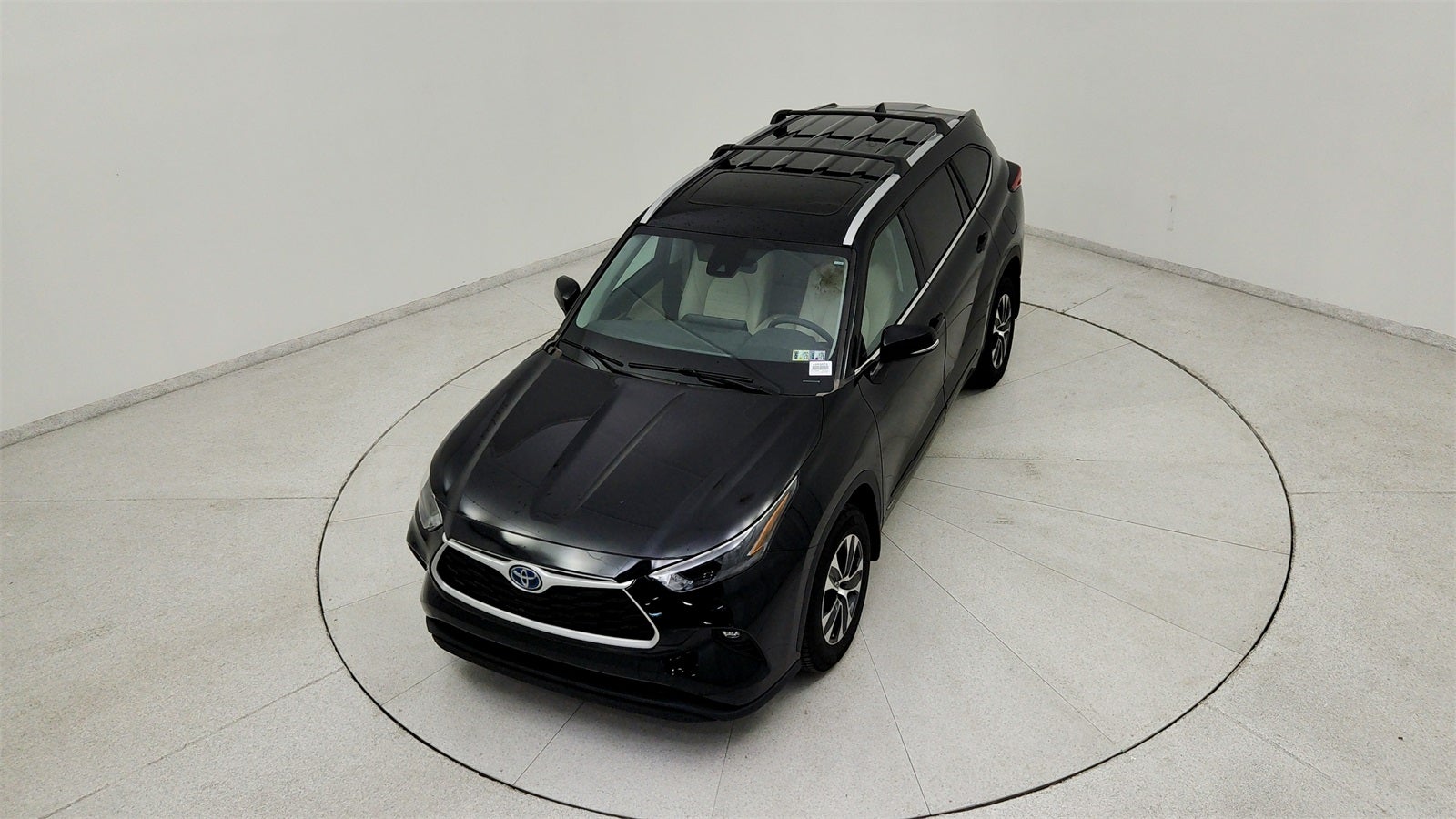 2023 Toyota Highlander Hybrid XLE