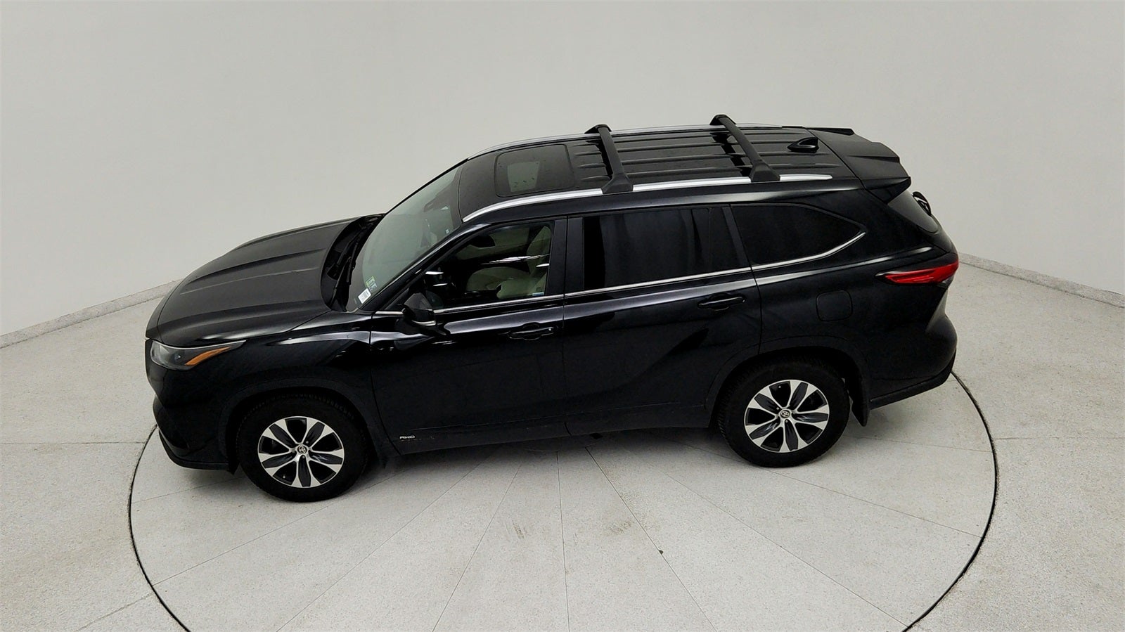 2023 Toyota Highlander Hybrid XLE