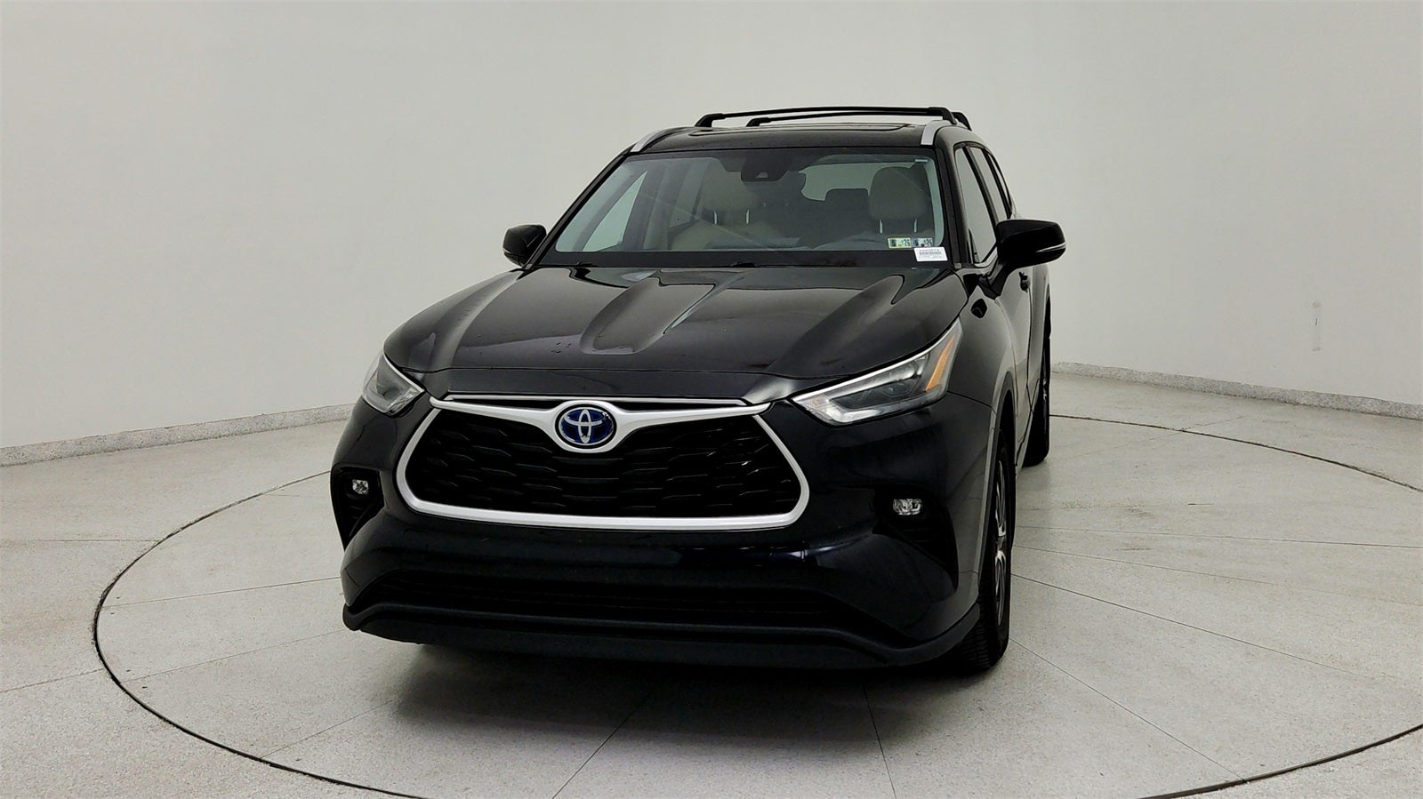 2023 Toyota Highlander Hybrid XLE