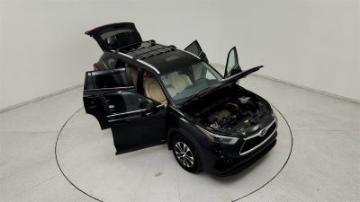 2023 Toyota Highlander Hybrid XLE