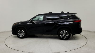 2023 Toyota Highlander Hybrid XLE