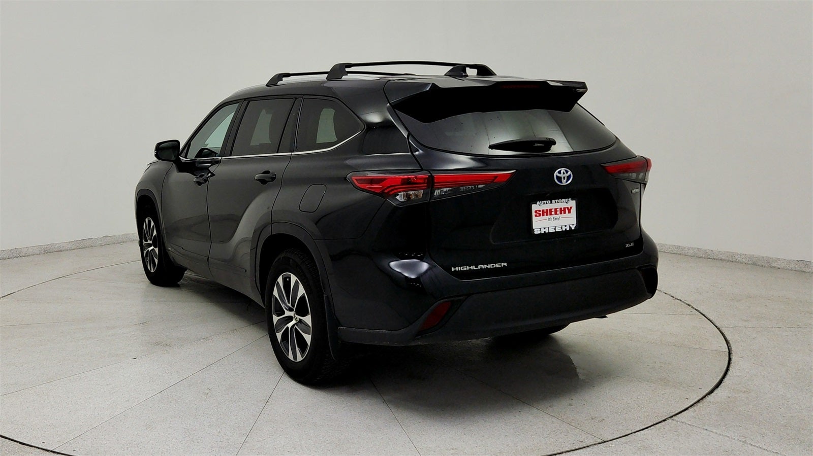 2023 Toyota Highlander Hybrid XLE