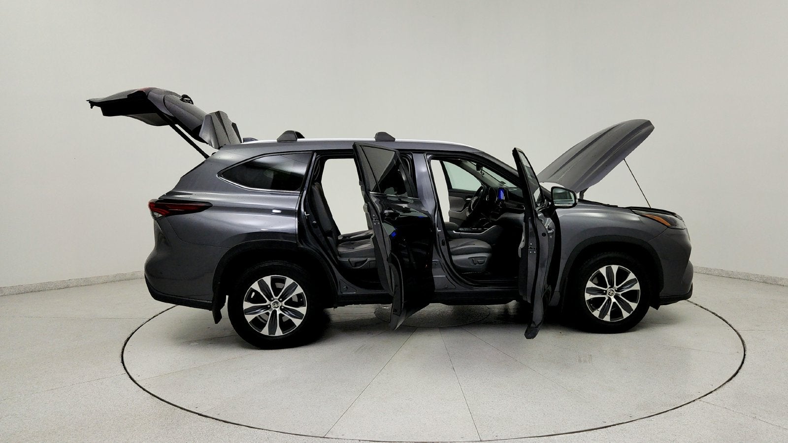 2024 Toyota Highlander XLE