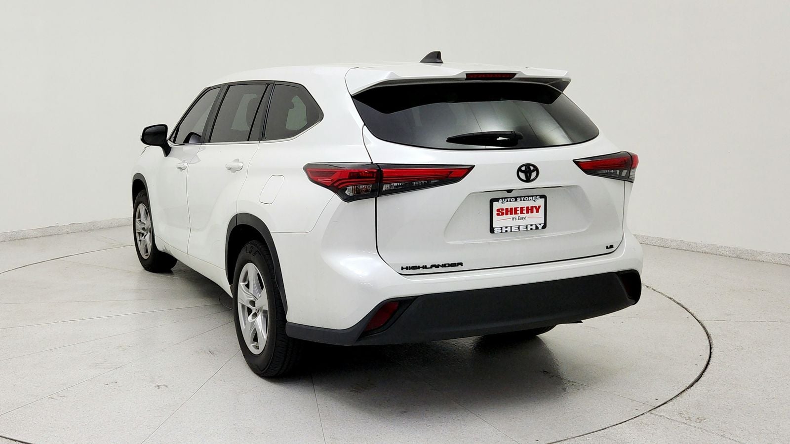 2023 Toyota Highlander LE