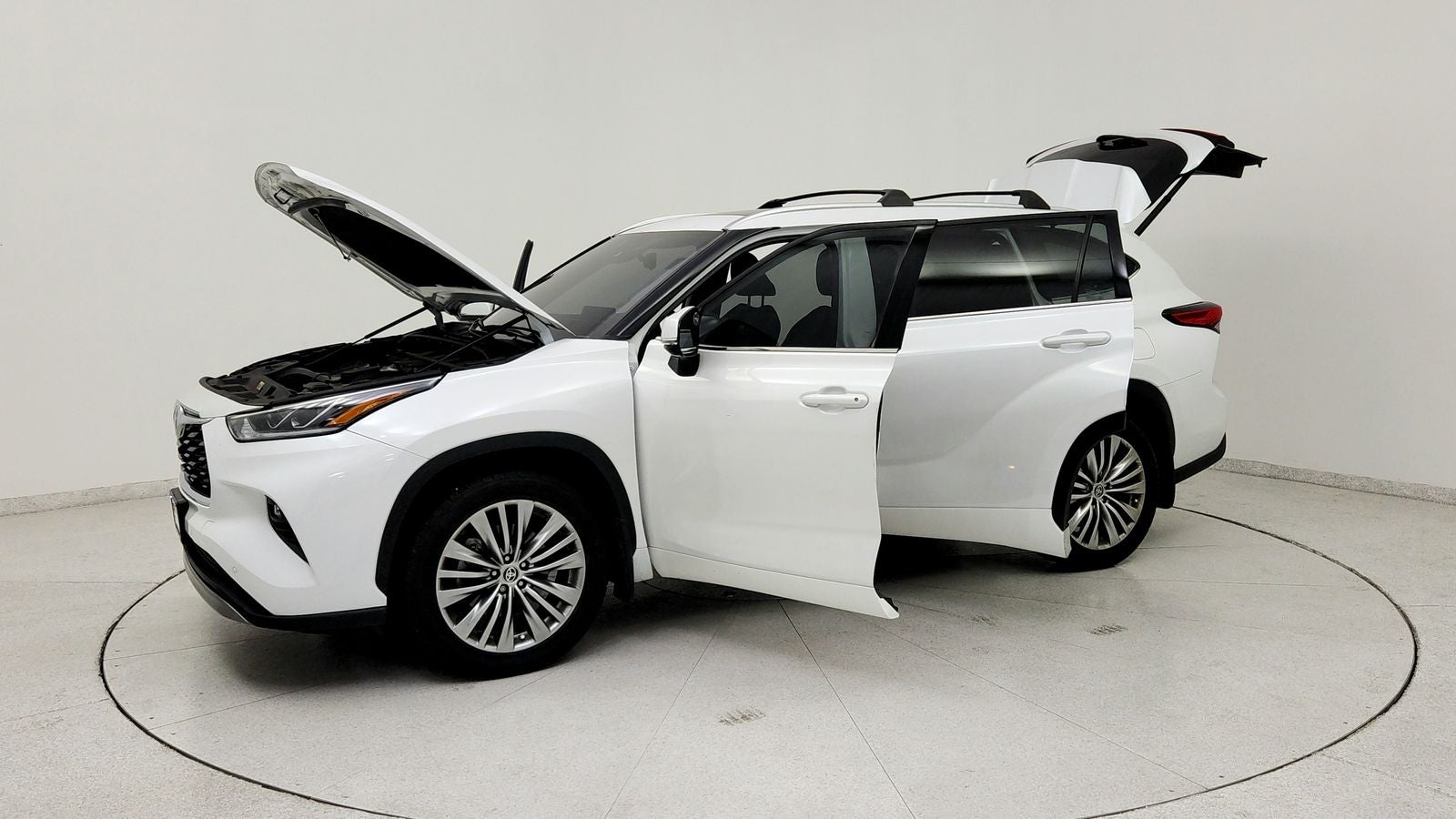 2023 Toyota Highlander Platinum
