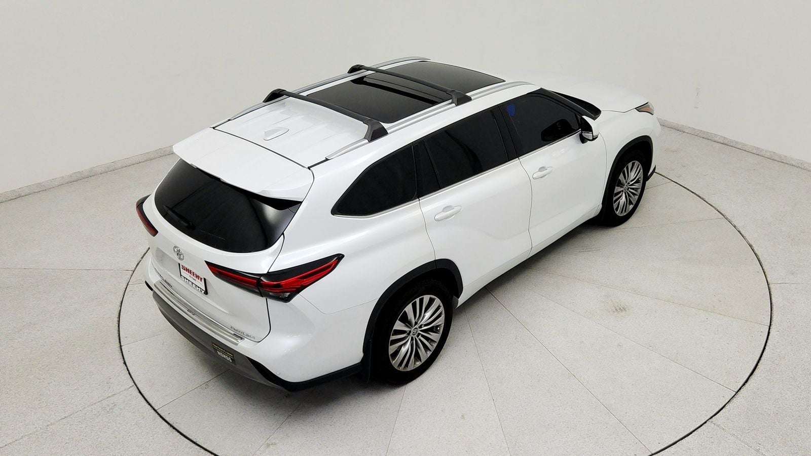 2023 Toyota Highlander Platinum