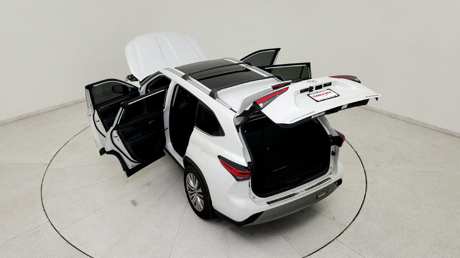2023 Toyota Highlander Platinum