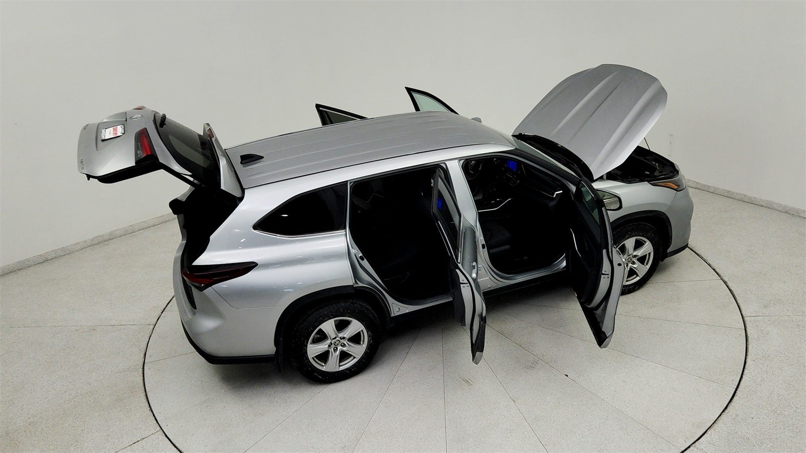 2024 Toyota Highlander LE