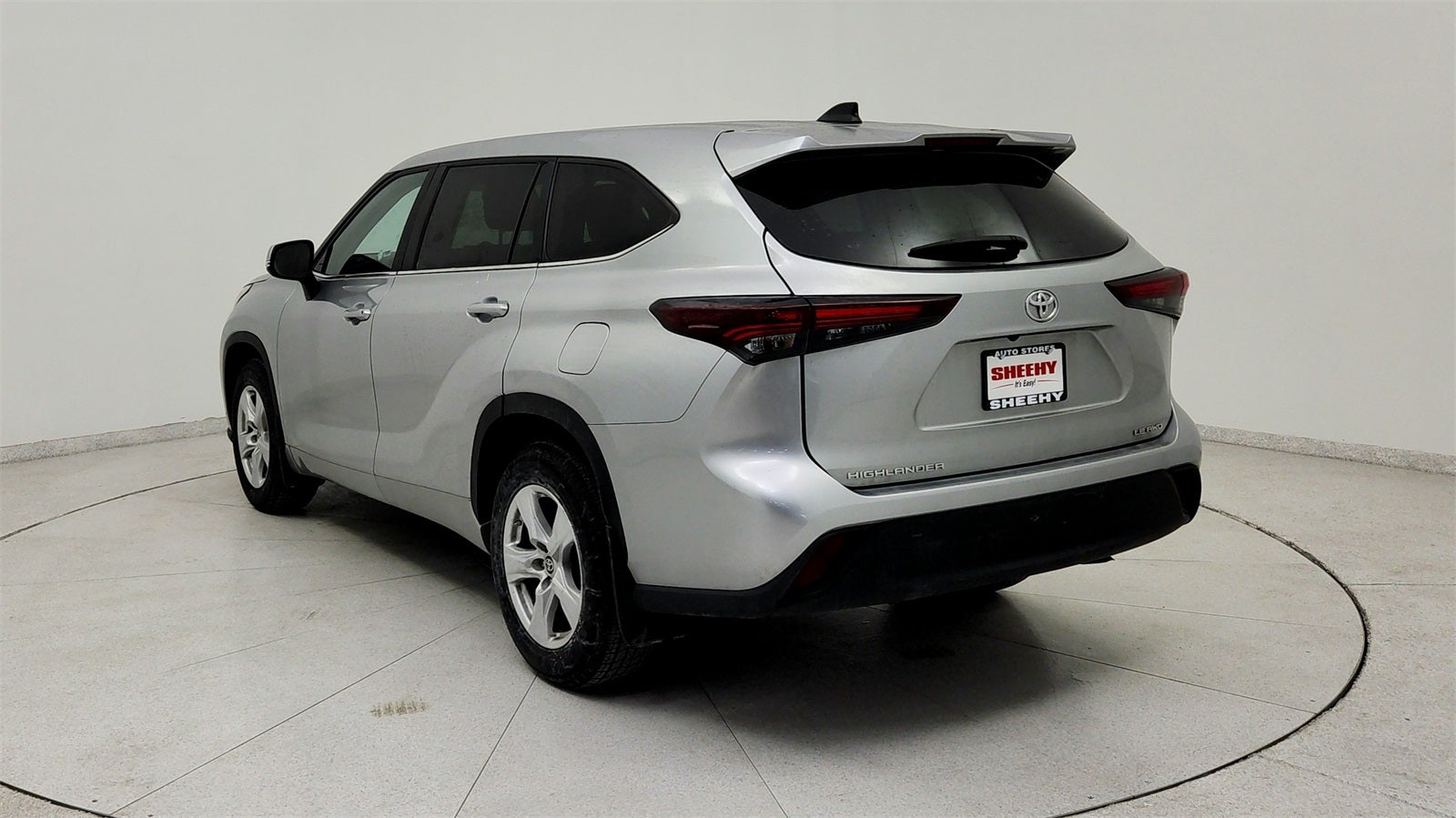 2024 Toyota Highlander LE