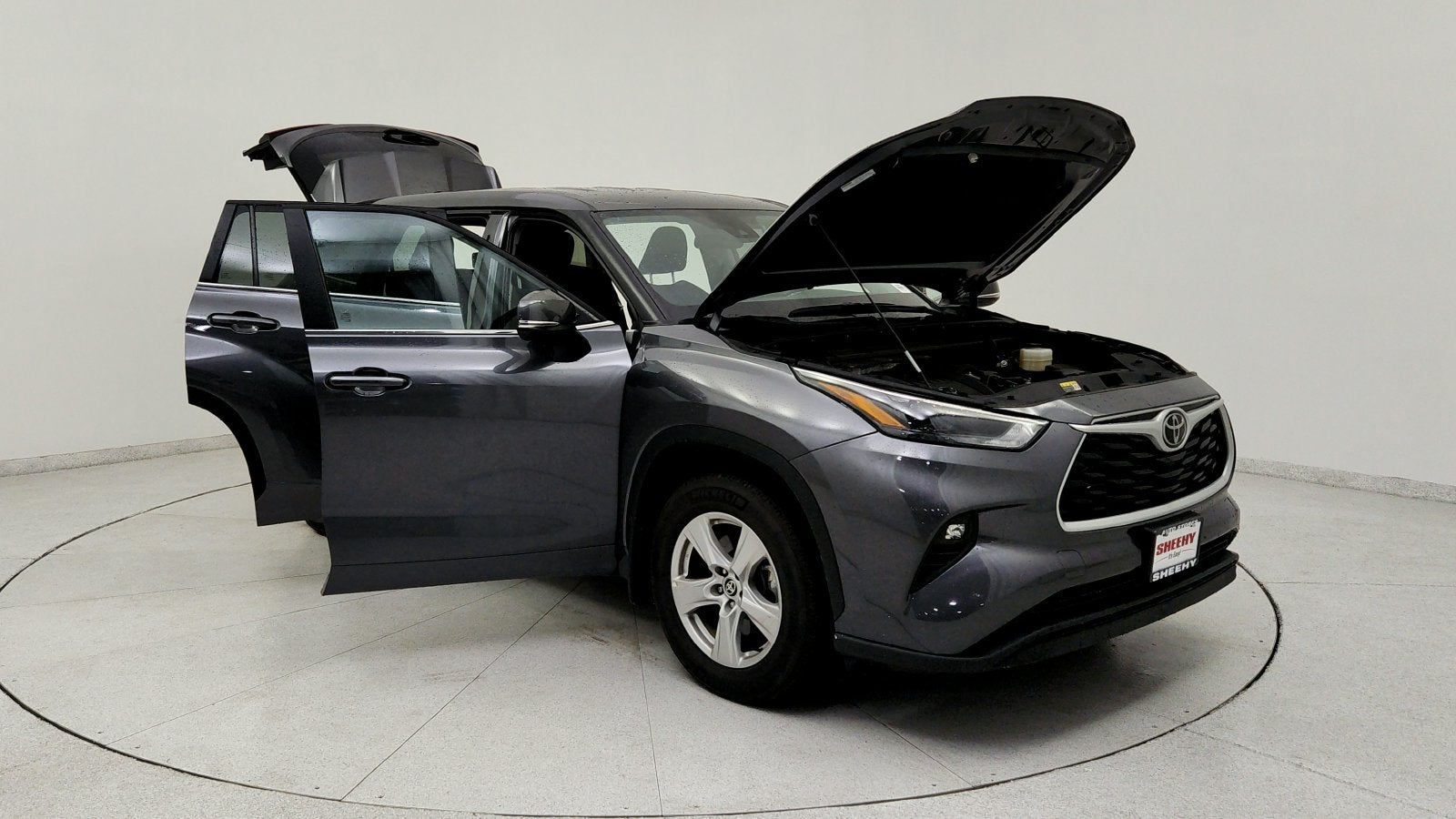 2025 Toyota Highlander LE