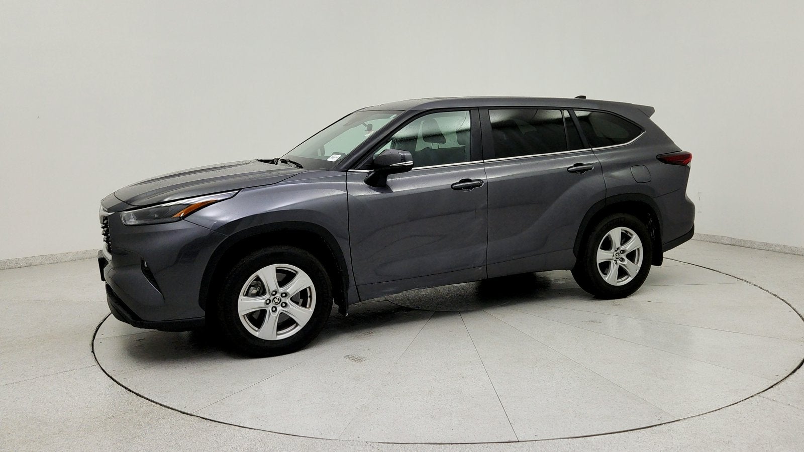 2025 Toyota Highlander LE