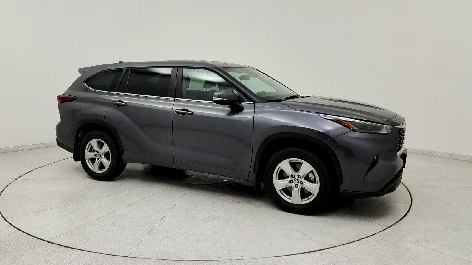 2025 Toyota Highlander LE