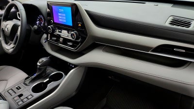 2023 Toyota Highlander LE