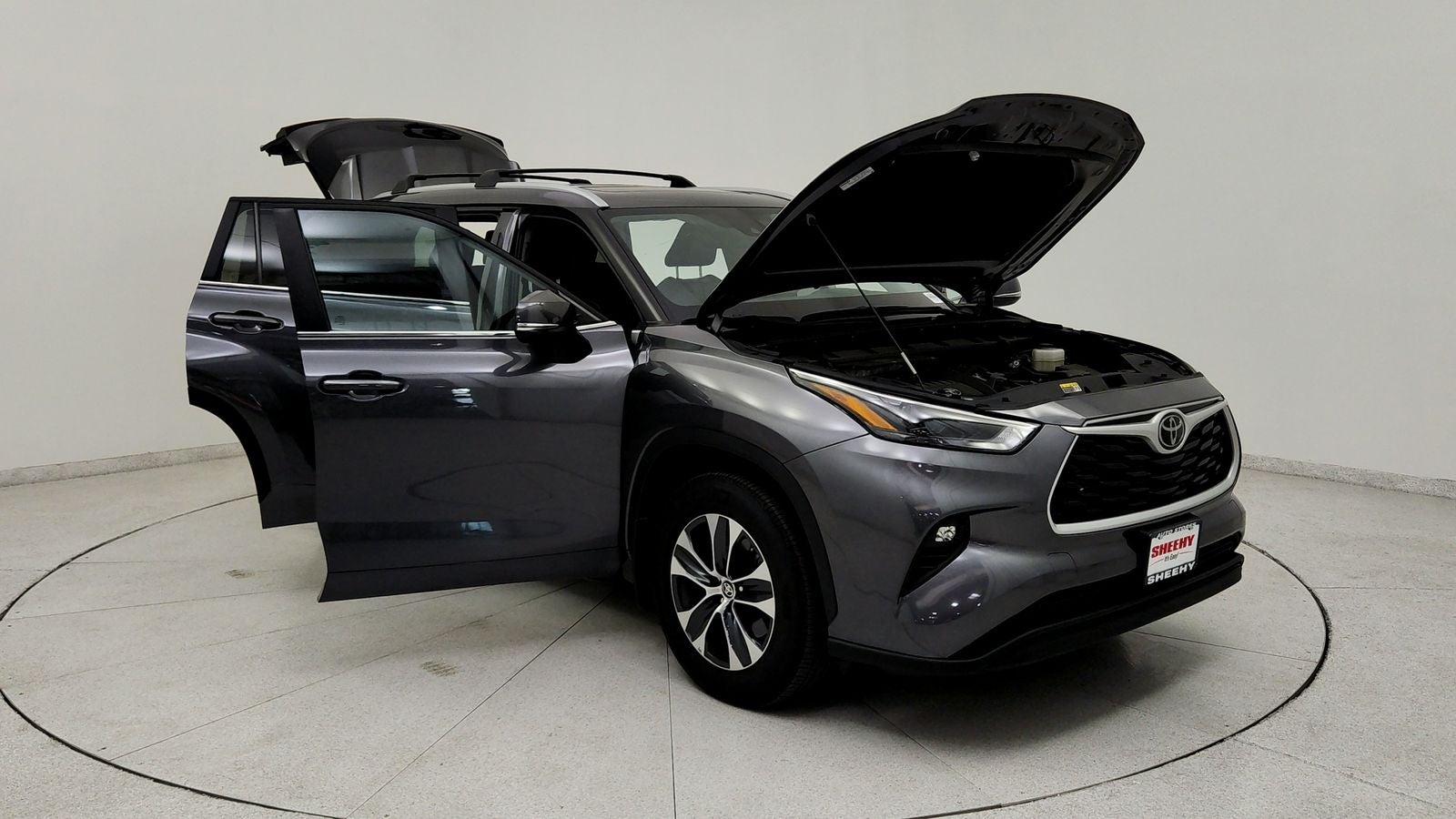 2024 Toyota Highlander LE