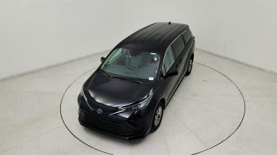 2024 Toyota Sienna LE 8 Passenger
