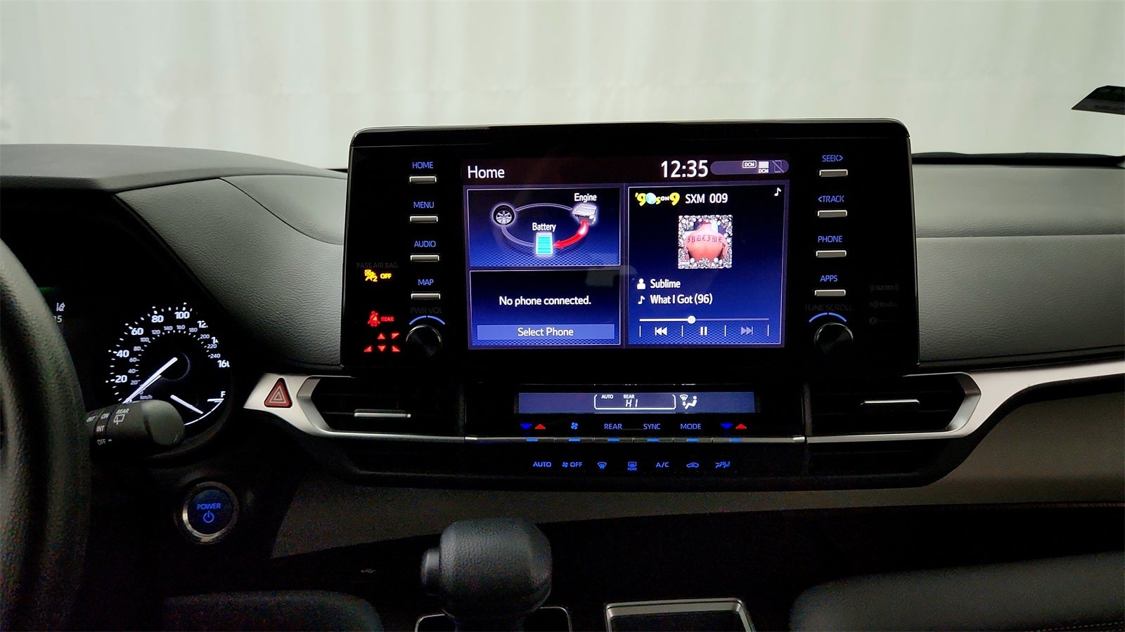 2024 Toyota Sienna LE 8 Passenger