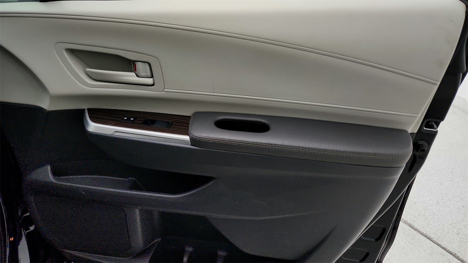 2024 Toyota Sienna LE 8 Passenger