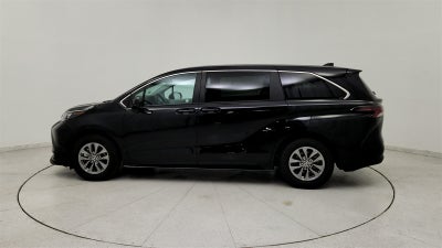 2024 Toyota Sienna LE 8 Passenger