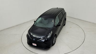 2024 Toyota Sienna LE 8 Passenger
