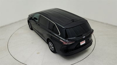 2024 Toyota Sienna LE 8 Passenger