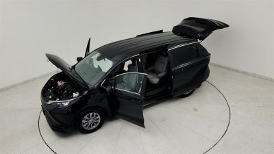 2024 Toyota Sienna LE 8 Passenger