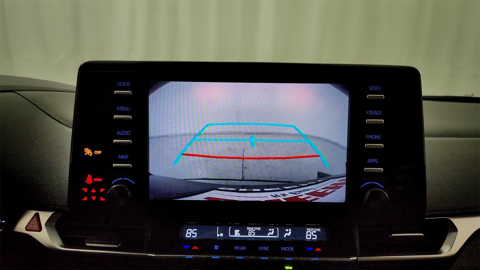 2024 Toyota Sienna LE 8 Passenger