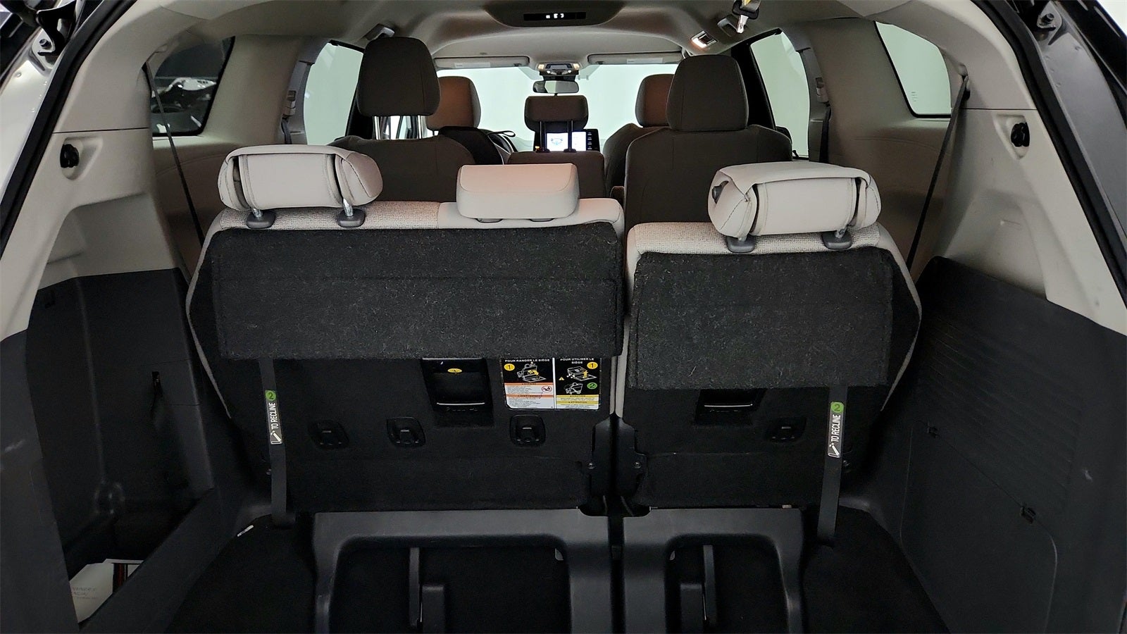 2024 Toyota Sienna LE 8 Passenger