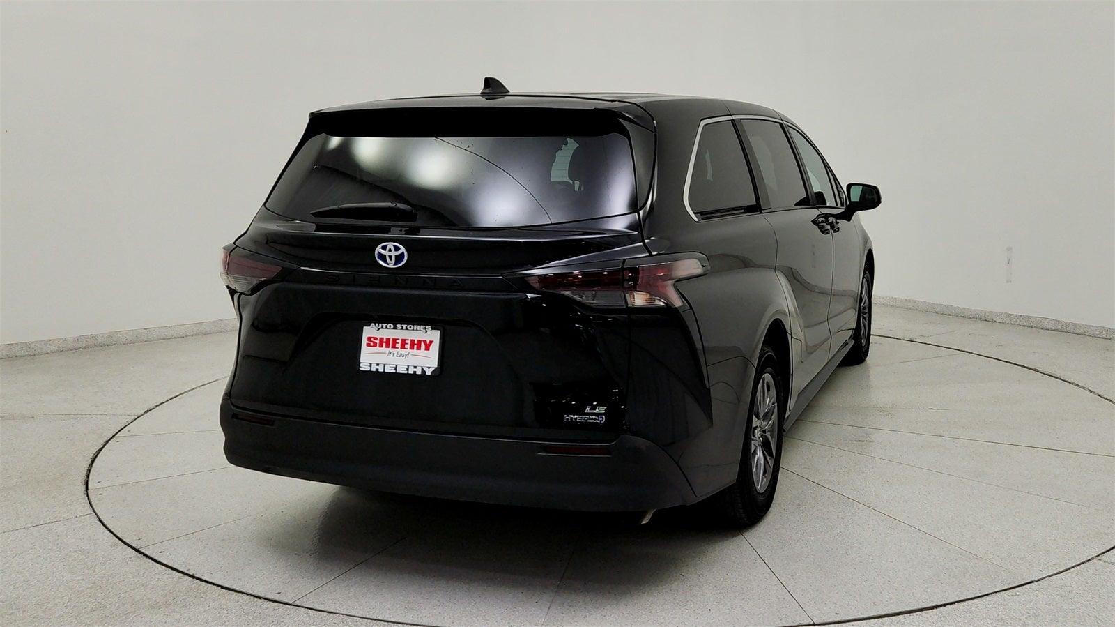 2024 Toyota Sienna LE 8 Passenger