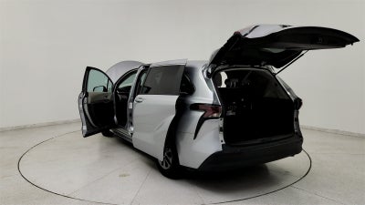 2024 Toyota Sienna LE 8 Passenger