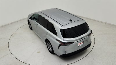 2024 Toyota Sienna LE 8 Passenger