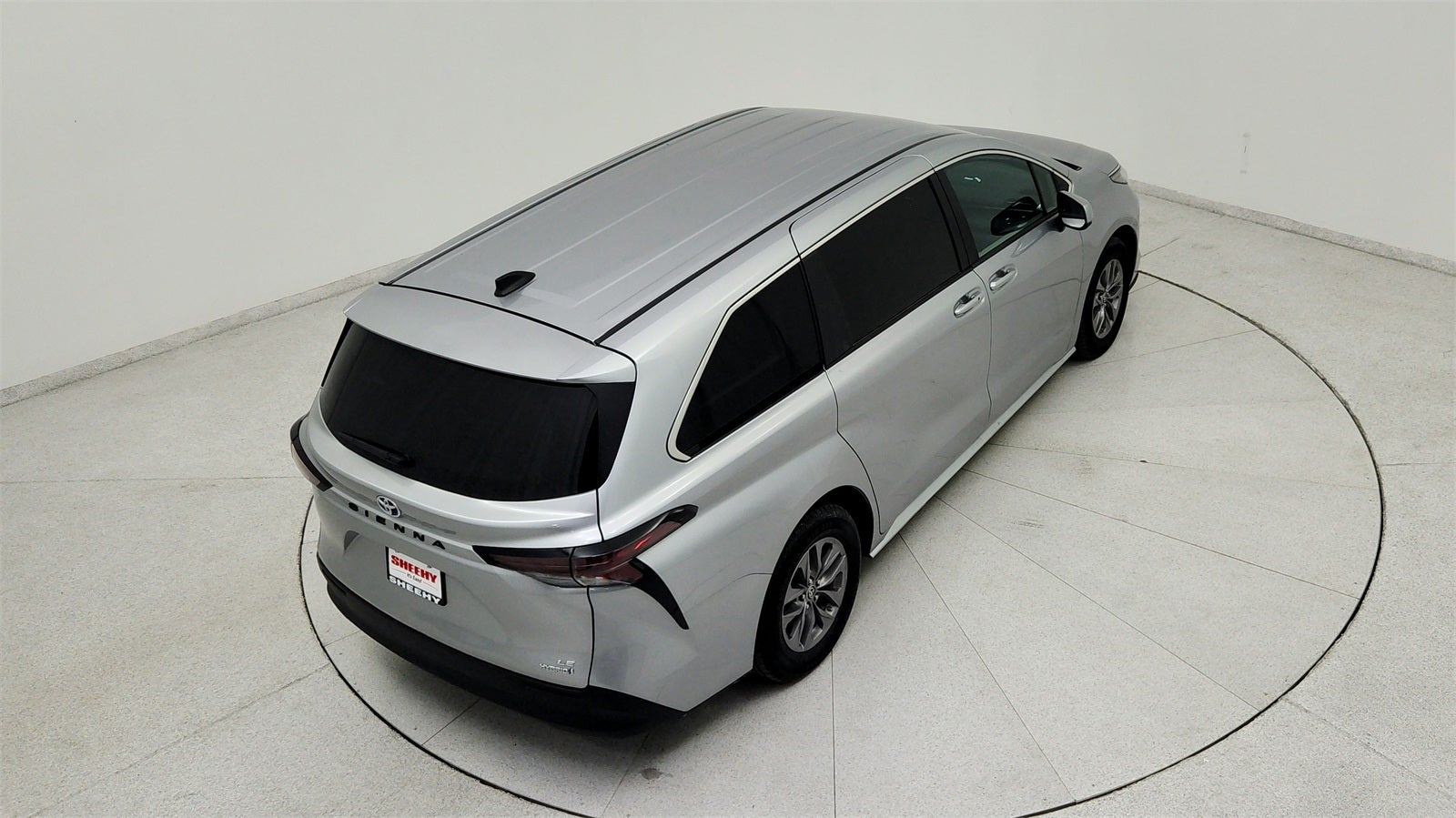 2024 Toyota Sienna LE 8 Passenger