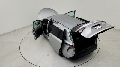 2024 Toyota Sienna LE 8 Passenger