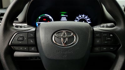 2024 Toyota Sienna LE 8 Passenger