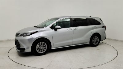 2024 Toyota Sienna LE 8 Passenger