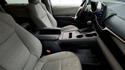 2024 Toyota Sienna LE 8 Passenger
