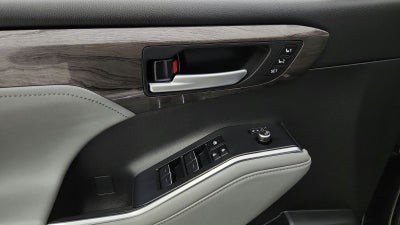 2024 Toyota Highlander Hybrid Limited