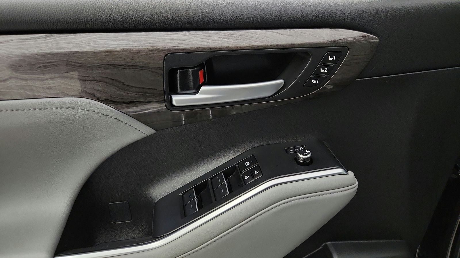 2024 Toyota Highlander Hybrid Limited