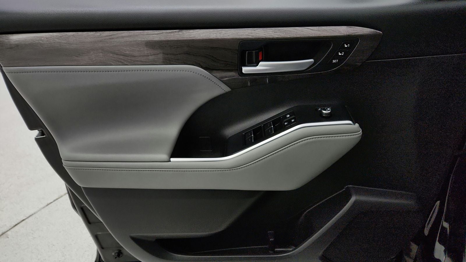 2024 Toyota Highlander Hybrid Limited