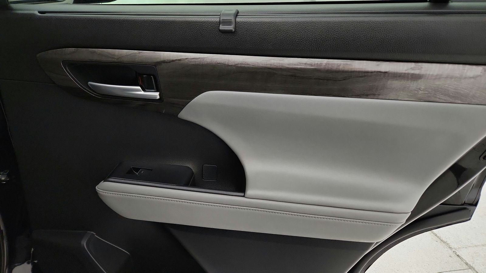 2024 Toyota Highlander Hybrid Limited