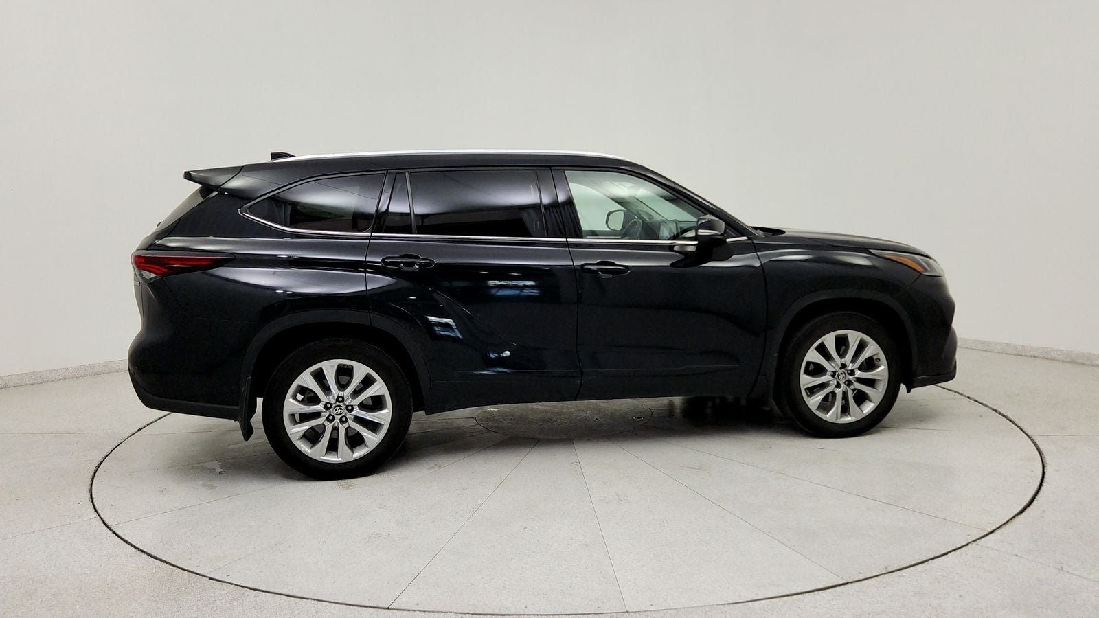 2024 Toyota Highlander Hybrid Limited