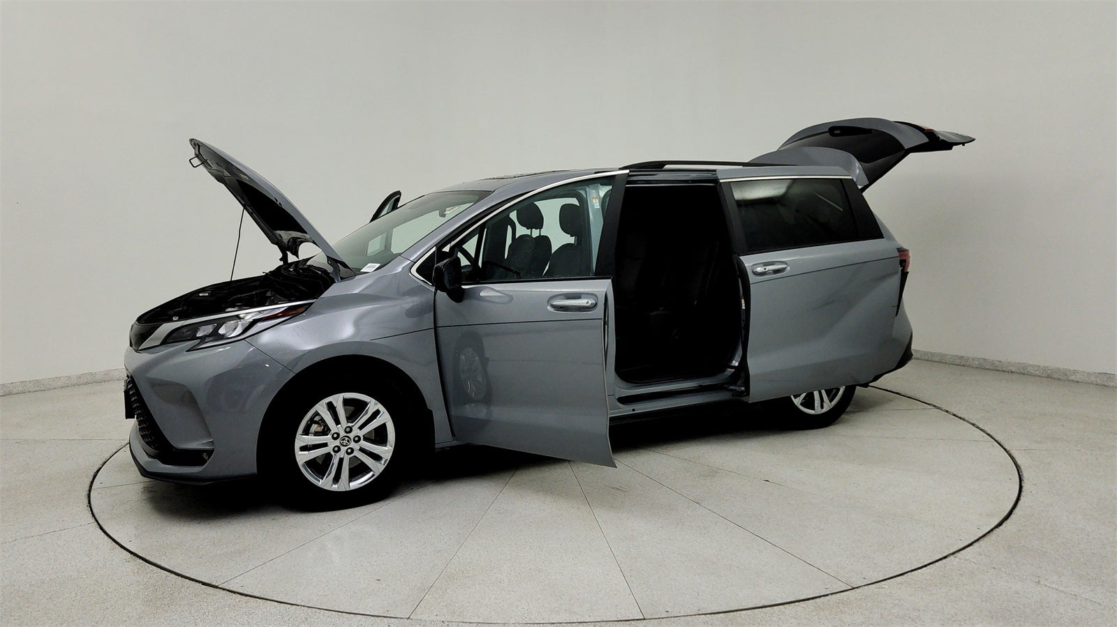 2023 Toyota Sienna XSE 7 Passenger