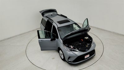 2023 Toyota Sienna XSE 7 Passenger