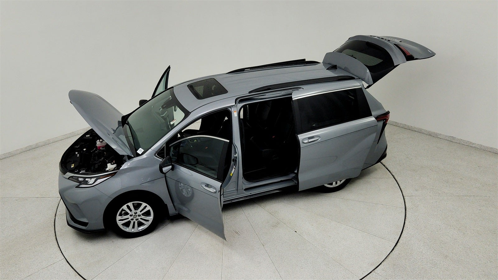 2023 Toyota Sienna XSE 7 Passenger