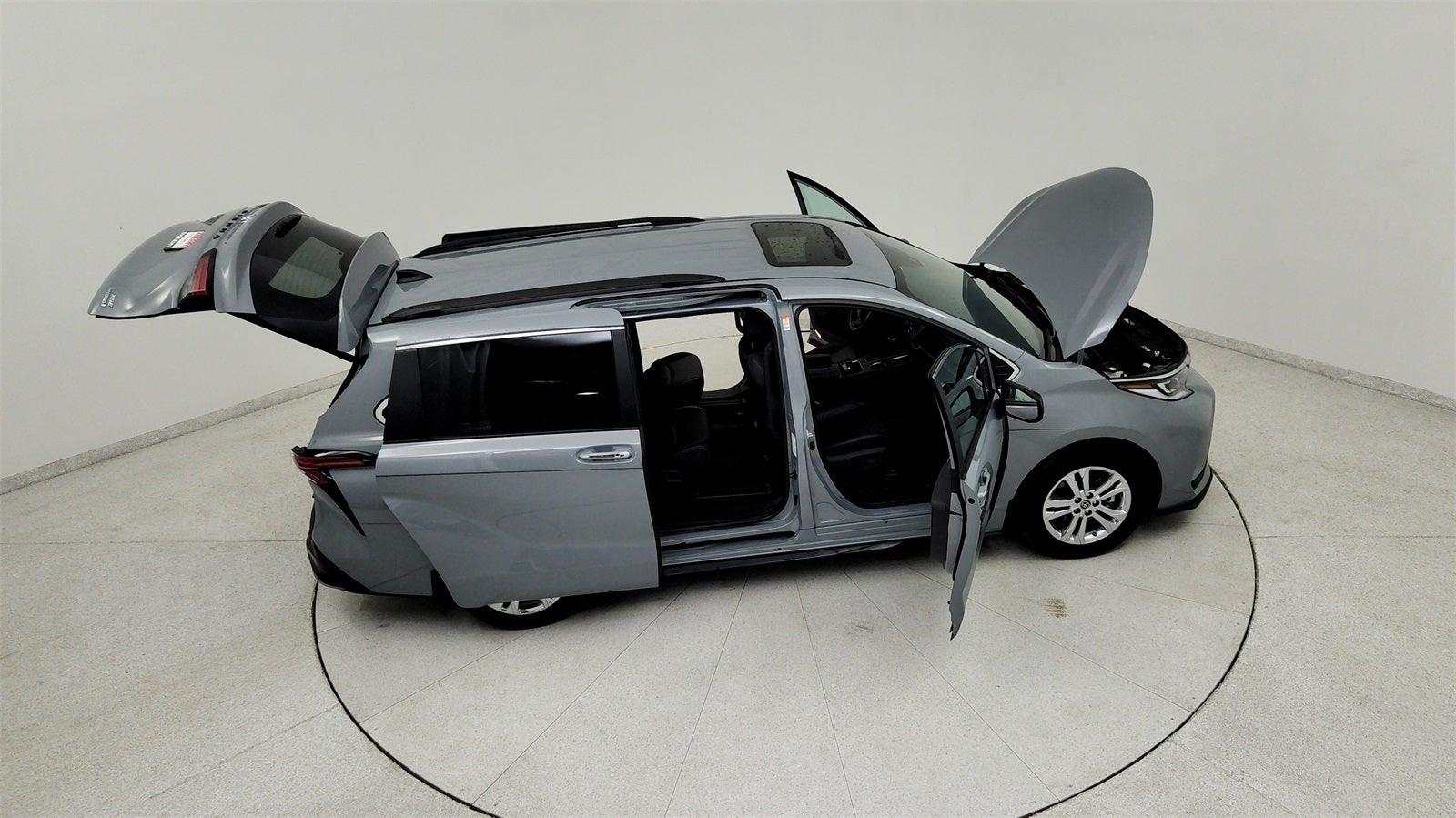 2023 Toyota Sienna XSE 7 Passenger