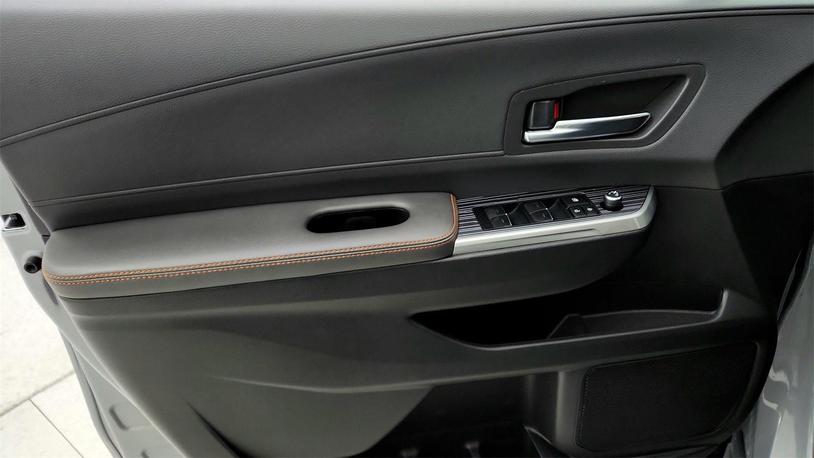 2023 Toyota Sienna XSE 7 Passenger