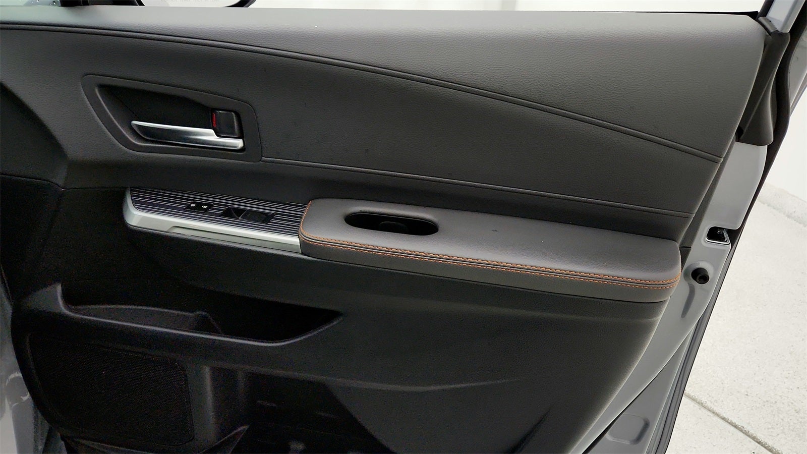 2023 Toyota Sienna XSE 7 Passenger